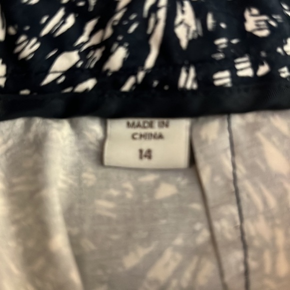Coldwater Creek navy patterned cropped pants - Picture 14 of 15